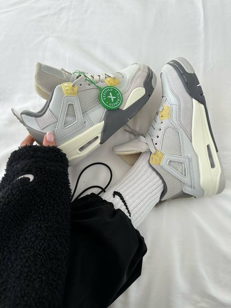 Кросівки Jordan 4 Retro SE Craft Photon Dust 12064-44 фото