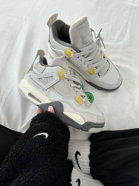 Кросівки Jordan 4 Retro SE Craft Photon Dust 12064-44 фото