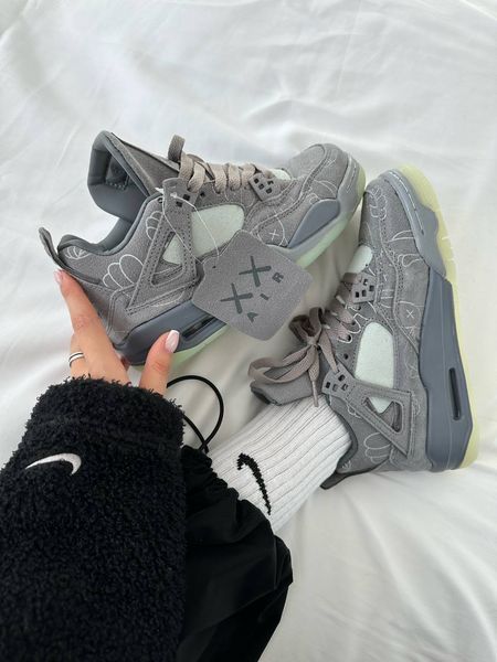 Кросівки Jordan 4 Retro Kaws"Grey" 14113-36 фото