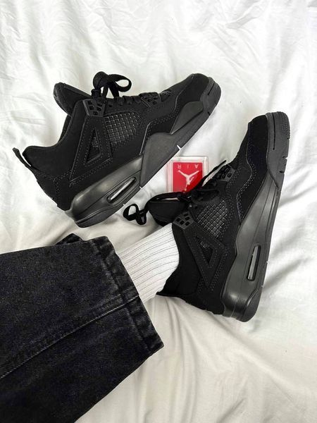 Кросівки Jordan Retro 4 Black Cat 04716-36 фото