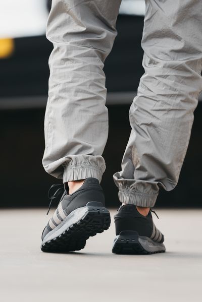 Кросівки Adidas Retropy E5 Black Grey 15696-40 фото