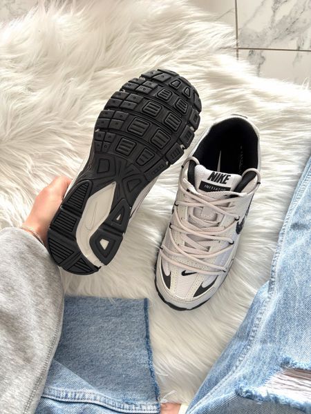 Кросівки Nike Initiator Custom White Black 23632-36 фото