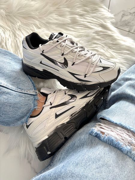Кросівки Nike Initiator Custom White Black 23632-36 фото