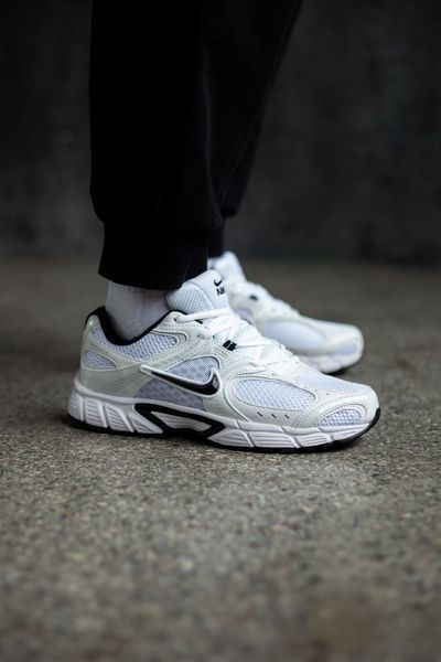 Кросівки Nike V5 RNR White Black 24877-40 фото