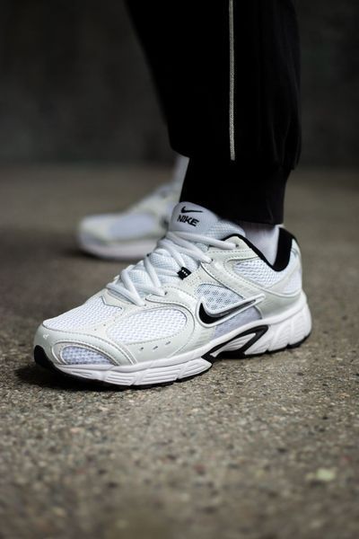Кросівки Nike V5 RNR White Black 24877-40 фото