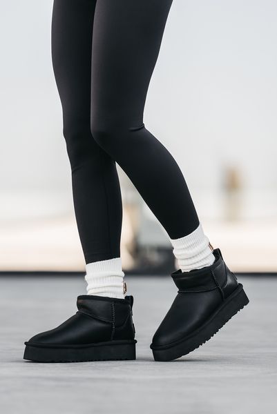 Уггі UGG Ultra Mini Black Platform Leather 10037-36 фото